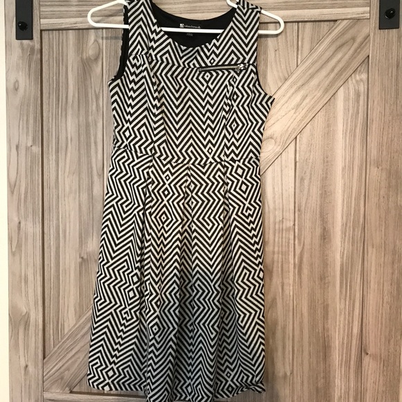 Valero Bertinelli Black and White Dress - Picture 2 of 6